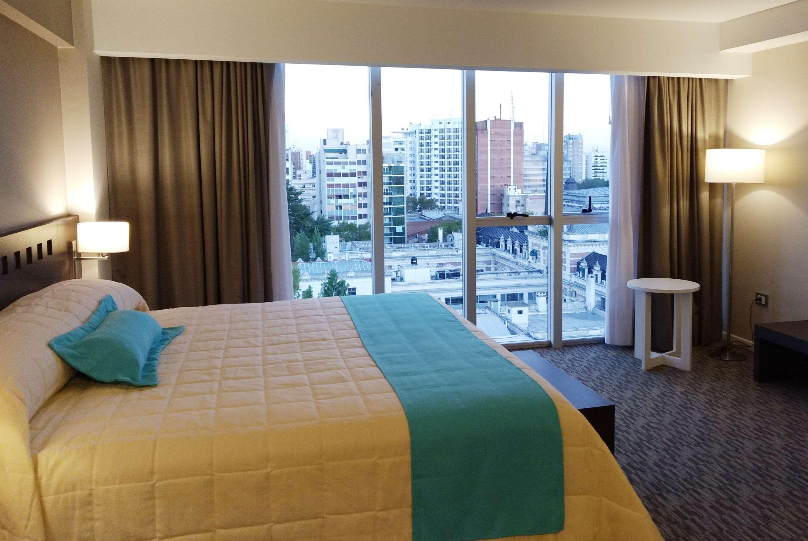 Days & By Wyndham Hotel La Plata